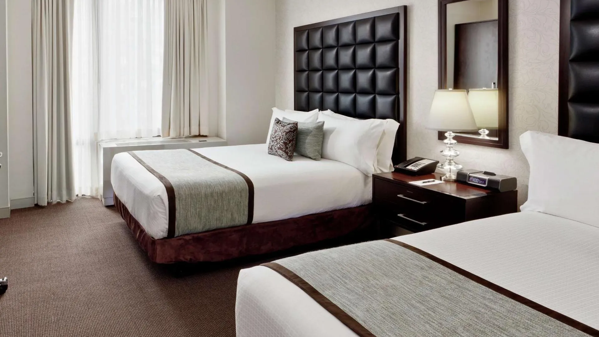 Distrikt Hotel New York City, Tapestry Collection By Hilton